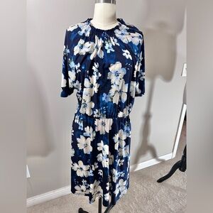 Maggie London Navy Floral Midi Dress – Size XL – Flowy & Flattering